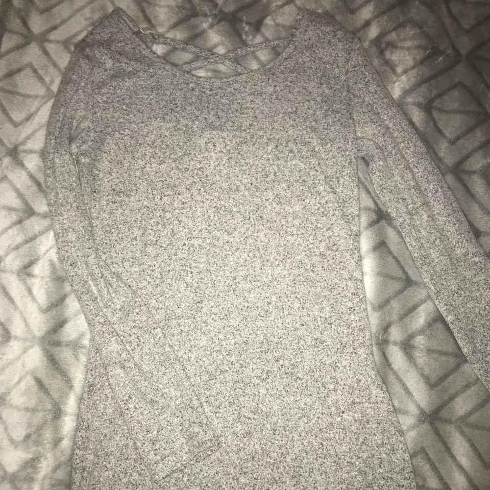 Grey long-sleeve Top